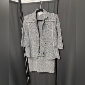 NWT St. John Evening Skirt Suit – Size 10 – Spring 2006 Collection